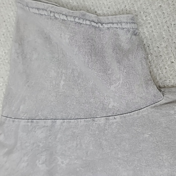 Licensed Band Merch West Coast's Own Ice Cube Graphic Stone Wash Tee Light Gray - Picture 9 of 17